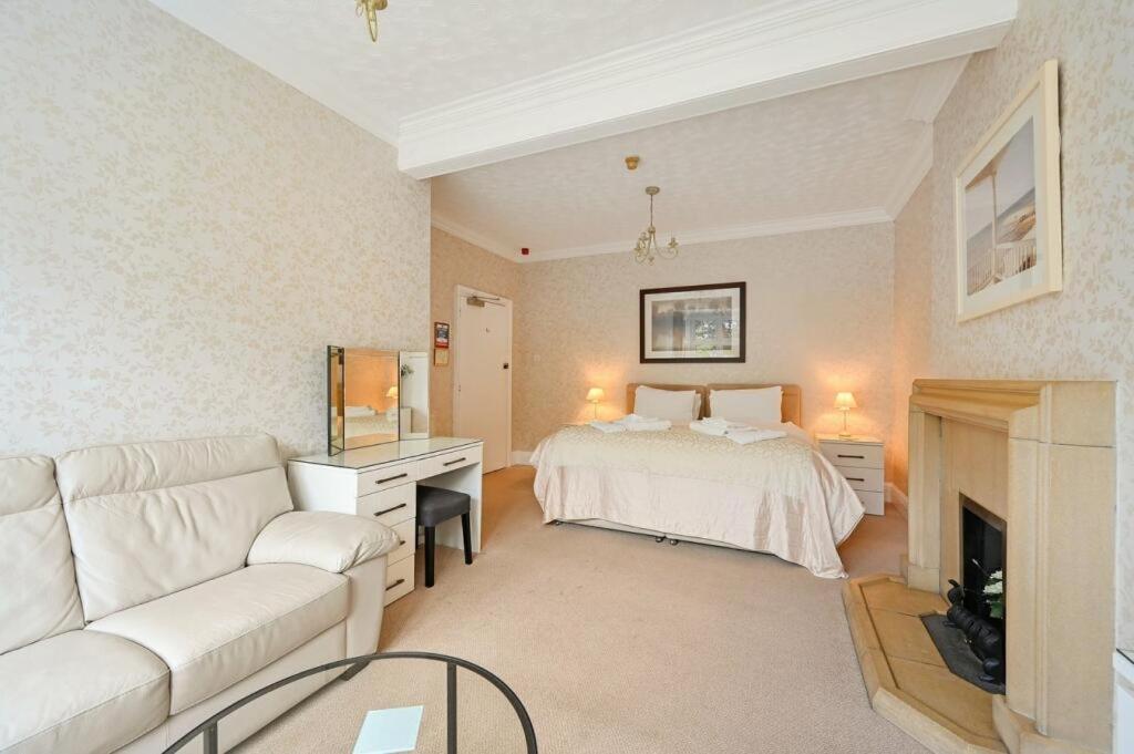 Forest Side Guesthouse Lyndhurst Εξωτερικό φωτογραφία